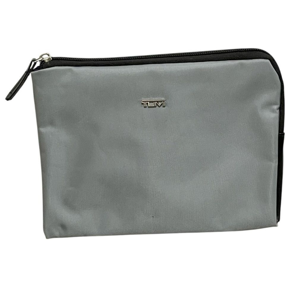 TUMI For Delta Nylon Cosmetic Travel Vacation Toiletry Bag Zip Close Grey 8"x6"